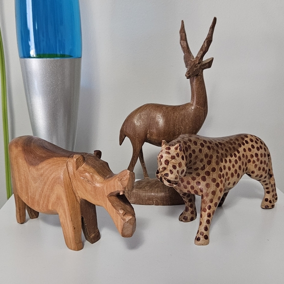 Wood Animals - Picture 1 of 14